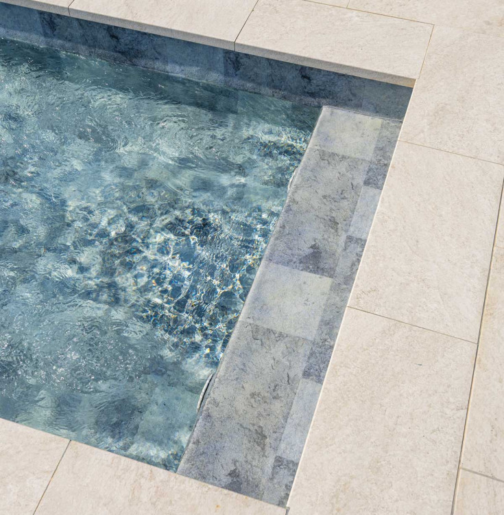 CERAMICS EVOLVE - membrane armée piscine design effet carreaux Détail bassin avec membrane armée piscine design effet carreaux - revêtement contemporain haut de gamme