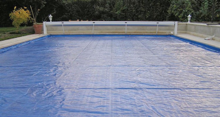 Ecran protection couverture sécurité piscine VoletProtect
