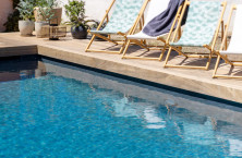 De nouveaux mod&egrave;les de rev&ecirc;tements tendance pour une piscine ultra-personnalis&eacute;e