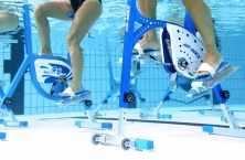 La gamme innovante d'aquabikes ultra-légers de Waterflex