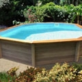 La piscina Naturalis ofrece la solidez del hormigón unida a la apariencia de la madera