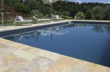 Le rev&ecirc;tement d&rsquo;&eacute;tanch&eacute;it&eacute; pour piscine dot&eacute; d&rsquo;un vernis de protection exclusif d&rsquo;APF