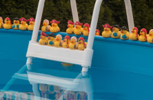 Nouvelle gamme hth&reg; de d&eacute;sinfectants sans stabilisant pour les petites piscines