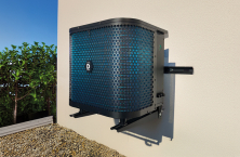 Pompa di calore per piscina DURA-Hi Full Inverter progettata per un&rsquo;installazione a parete semplificata
