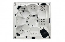 Rainbow Spas : une gamme r&eacute;alis&eacute;e 100 % sur mesure !