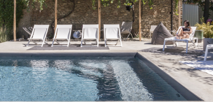 piscine avec Escaliers sous liner de Red Pool