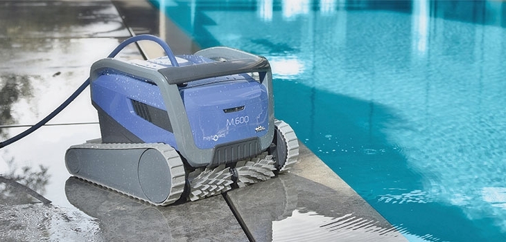 Le nouveau robot piscine Dolphin M600 connecté