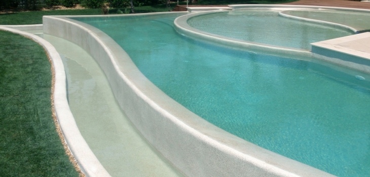 Finition Pebble Edge revetement piscine vilamoura portugal