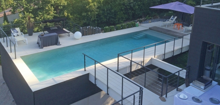 Piscine autoportante en béton armée banché (83)