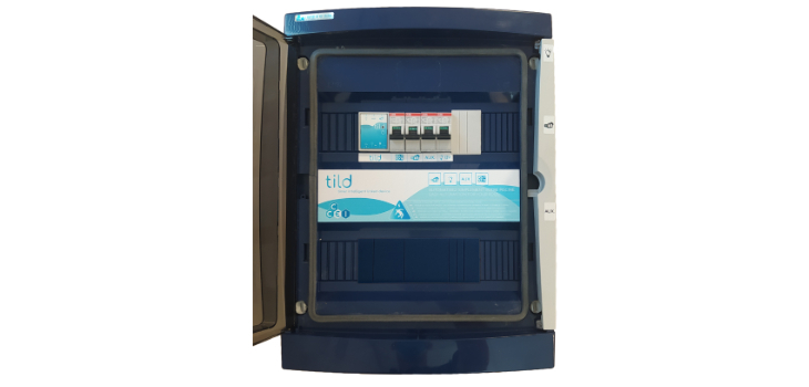 tild: scatola elettrica standard connessa per piscine di CCEI
