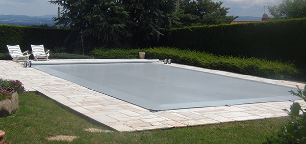 Couverture de piscine Acheloos