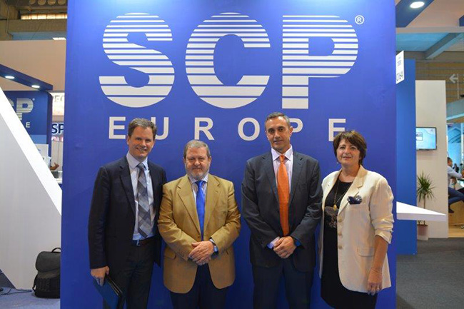 Les dirigeants d'Hayward, d'Intermark et de SCP Europe