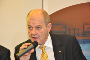 Mr. Ulrich KrÃ¶mer 