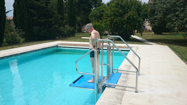 ascenseur piscine en situation