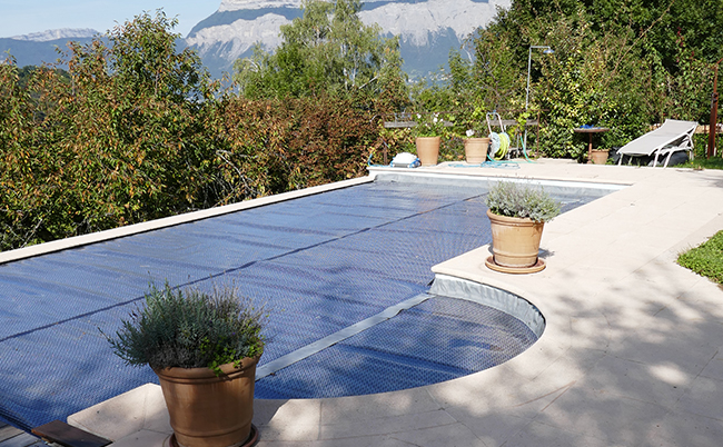 Piscine couverte avec bache à bulle Buld'O