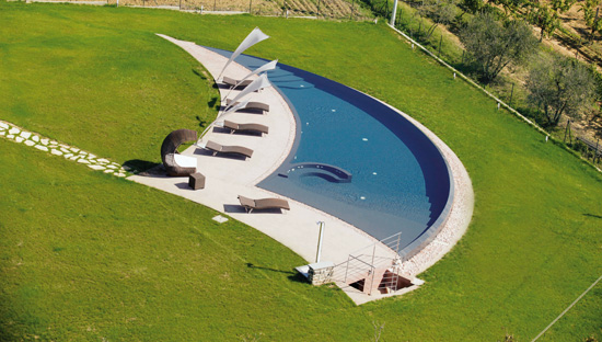 Piscine flagpool